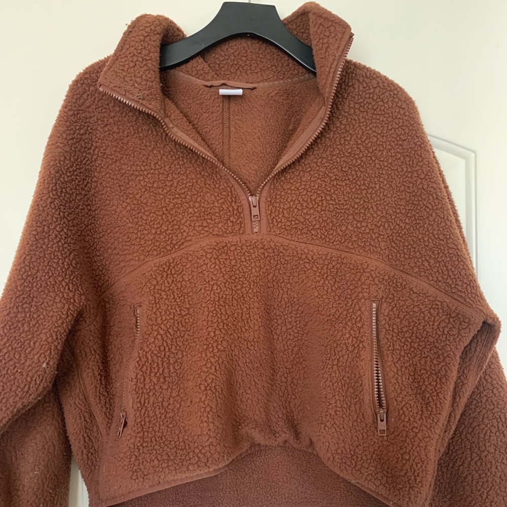 Aritzia sweater